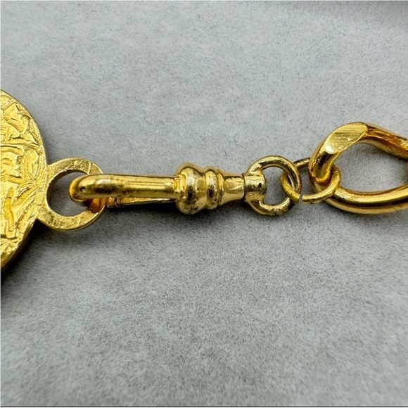 Chanel Gold Chain Belt - 32” - Picture 8 of 11